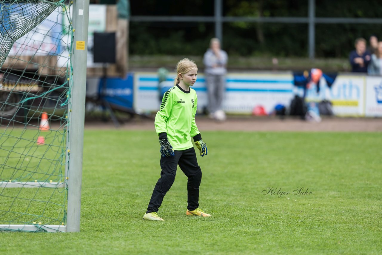 Bild 613 - Loewinnen Cup